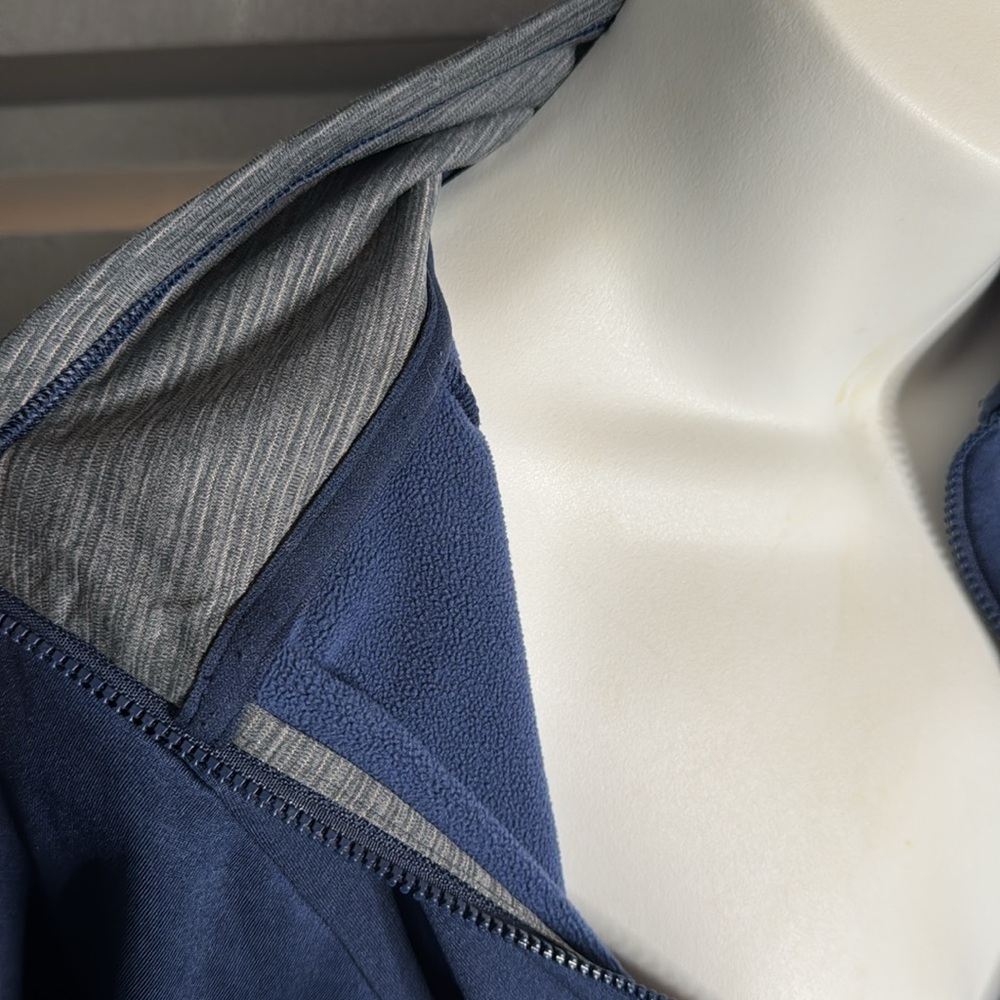 Patagonia Women's R1® Daily Zip-Neck size Small - Picture 3 of 5